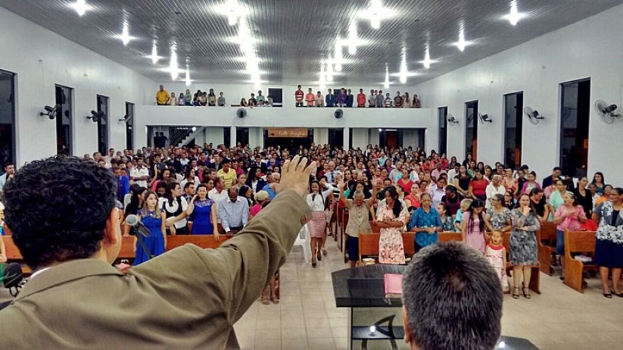 Igreja Evangélica Assembleia de Deus em Nova Brasilândia festeja os 104 anos da Igreja no Brasil.